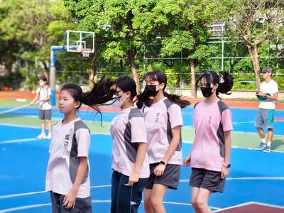 LINE_ALBUM_115.4.28-SH150七年級班際跳繩_260428_32圖片