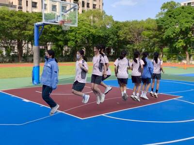 LINE_ALBUM_115.4.28-SH150七年級班際跳繩_260428_34圖片