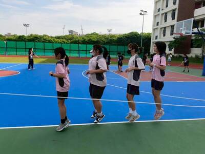 LINE_ALBUM_115.4.28-SH150七年級班際跳繩_260428_14圖片