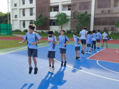 LINE_ALBUM_115.4.28-SH150七年級班際跳繩_260428_49圖片