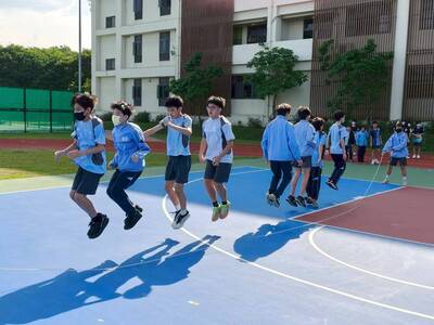 LINE_ALBUM_115.4.28-SH150七年級班際跳繩_260428_60圖片