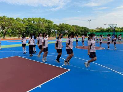 LINE_ALBUM_115.4.28-SH150七年級班際跳繩_260428_8圖片