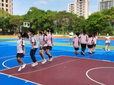 LINE_ALBUM_115.4.28-SH150七年級班際跳繩_260428_31圖片