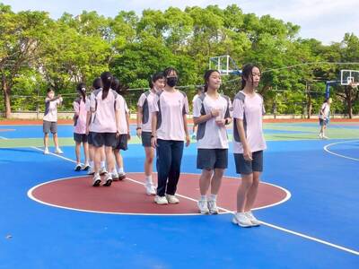 LINE_ALBUM_115.4.28-SH150七年級班際跳繩_260428_35圖片