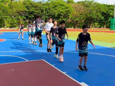 LINE_ALBUM_115.4.28-SH150七年級班際跳繩_260428_52圖片