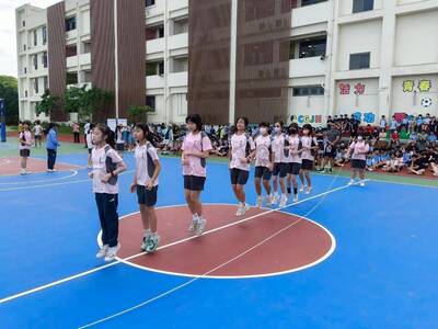 LINE_ALBUM_115.4.28-SH150七年級班際跳繩_260428_7圖片