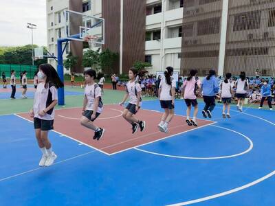 LINE_ALBUM_115.4.28-SH150七年級班際跳繩_260428_6圖片